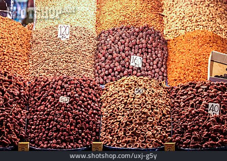 
                Markt, Auslage, Trockenfrüchte, Marrakesch                   