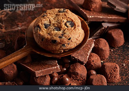 
                Chocolate Chip Cookie, Cookie                   