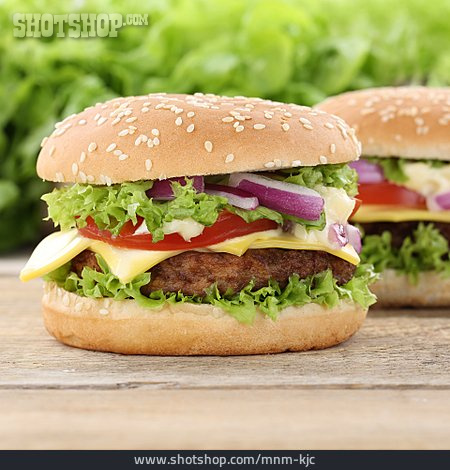 
                Cheeseburger, Amerikanische Küche                   