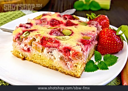 
                Kuchen, Kuchenstück, Obstkuchen, Erdbeer-rhabarber-kuchen                   
