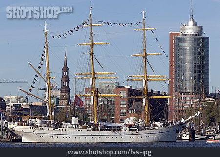 
                Hamburg, Segelschiff, Gorch Fock                   