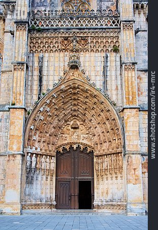 
                Kloster, Portal, Batalha                   