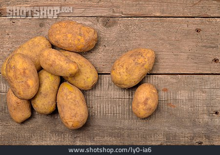 
                Kartoffel, Knolle, Roh                   