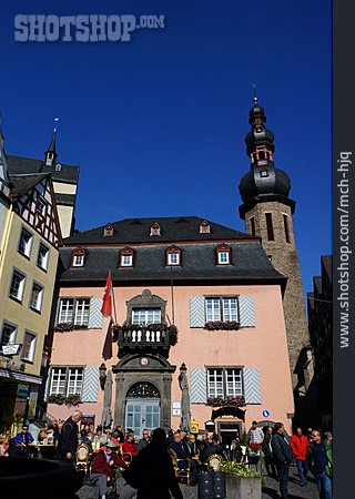 
                Rathaus, Marktplatz, Cochem                   