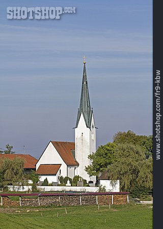 
                St. Peter Und Paul, Kirchbichl                   