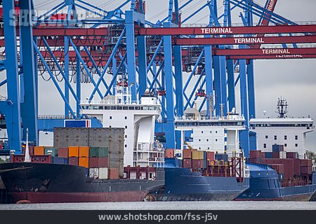 
                Frachtschiff, Containerhafen, Import, Export                   