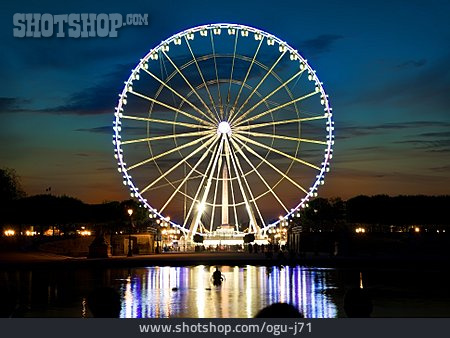 
                Riesenrad, Paris                   