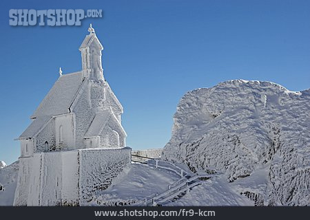 
                Winterlandschaft, Kapelle, Eingeschneit                   