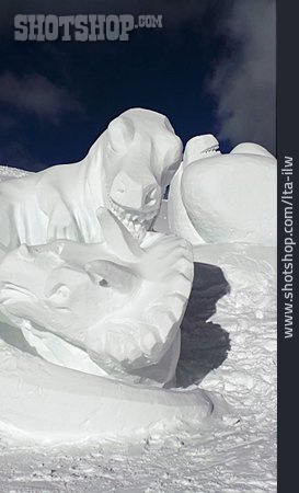 
                Schneeskulptur, Schneefigur, Klausberg                   