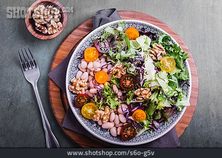 
                Salat, Bohnen, Vegetarisch                   