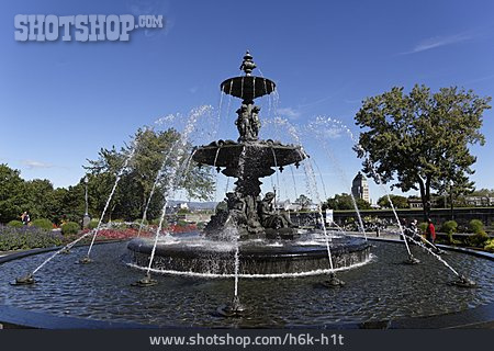 
                Springbrunnen, Fontaine De Tourny                   