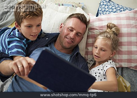 
                Vater, Tochter, Sohn, Tablet-pc                   
