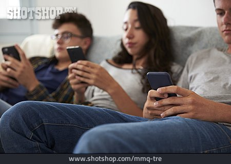
                Jugendliche, Langeweile, Smartphone                   