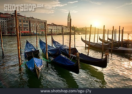 
                Gondel, Venedig, Canale Grande                   