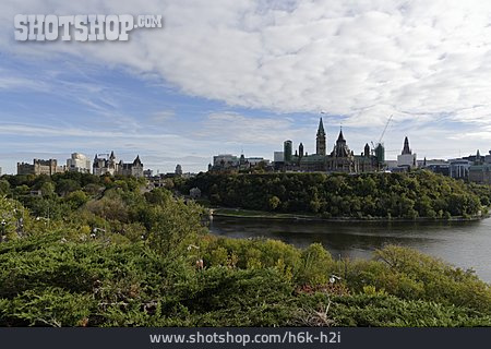 
                Ottawa, Parliament Hill                   