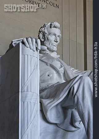 
                Washington, Lincoln Memorial                   