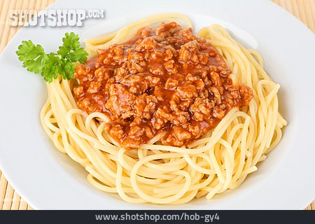 
                Spaghetti, Bolognese, Hackfleischsoße                   