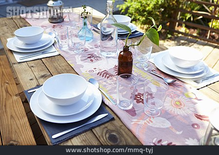 
                Place Setting, Summer, Patio, Tableware                   