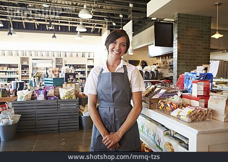 
                Einzelhandel, Angestellte, Lebensmittelladen                   