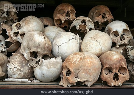 
                Schädel, Völkermord, Kambodscha, Phnom Penh                   