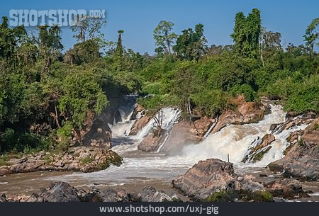 
                Wasserfall, Wildwasser, Laos                   