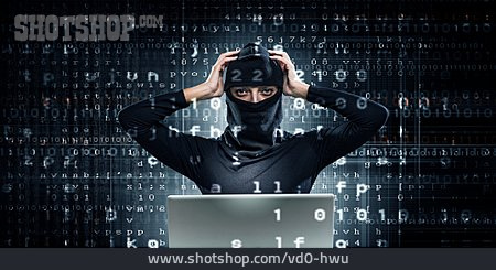 
                Kriminalität, Datenklau, Computerkriminalität, Datendiebstahl, Hacking, Aktivistin                   