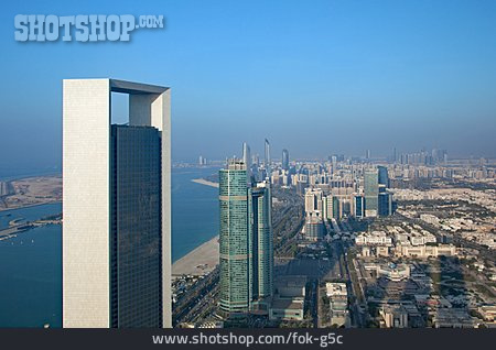 
                Skyline, Abu Dhabi                   