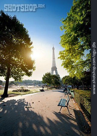 
                Frankreich, Paris, Eiffelturm                   