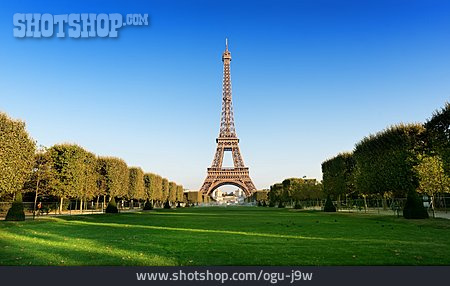 
                Eiffelturm, Parc Du Champ De Mars                   