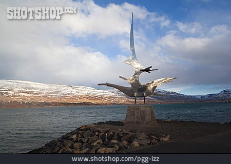 
                Island, Skulptur, Akureyri                   