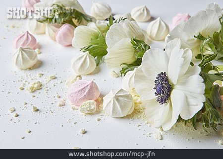 
                Süßigkeit, Geburtstag, Blumenarrangement                   