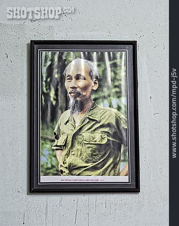 
                Verehrung, Revolutionär, Hồ Chí Minh                   