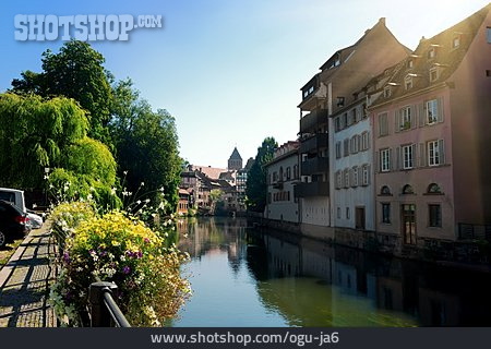 
                Strasbourg, Petite France                   