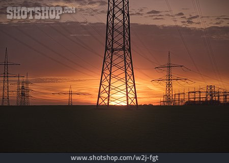 
                Strommast, Energieversorgung, Hochspannungsmast                   