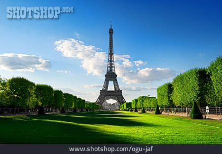 
                Paris, Eiffelturm, Parc Du Champ De Mars                   