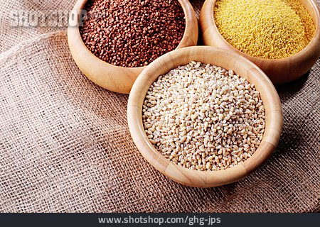 
                Getreide, Gewürze & Zutaten, Korn                   