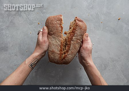 
                Brot                   