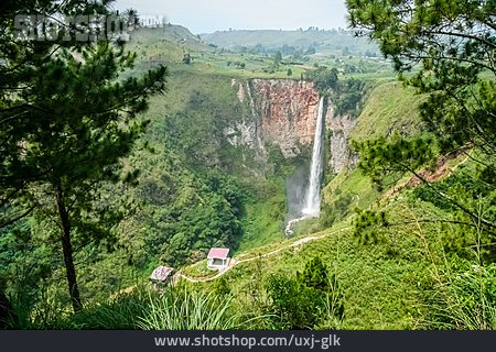 
                Wasserfall, Sumatra, Tongging, Sipisopiso                   