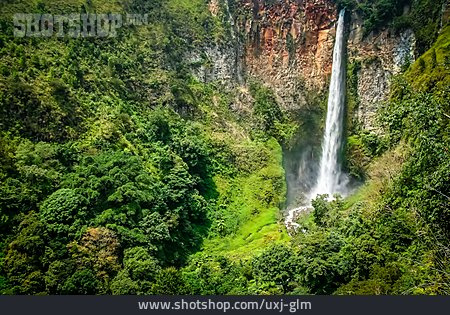 
                Wasserfall, Sumatra, Tongging, Sipisopiso                   