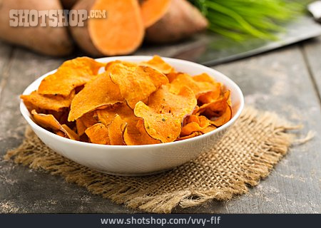 
                Chips, Paprikachips                   