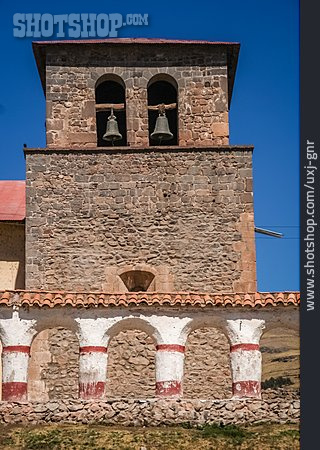 
                Glockenturm, Peru, Puno                   
