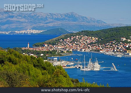 
                Kroatien, Hafenstadt, Trogir, Mitteldalmatien                   