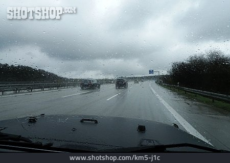 
                Autobahn, Regen, Witterung, Nässe, Aquaplaning                   