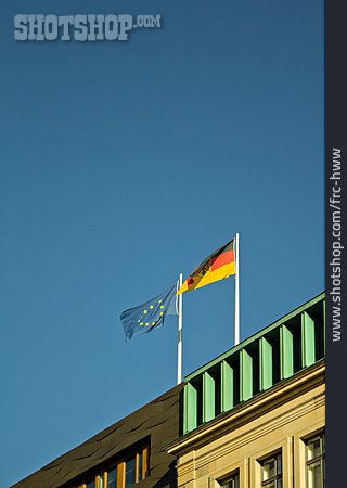 
                Deutschland, Europaflagge                   