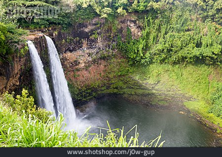 
                Hawaii, Kauai, Wailua Falls                   