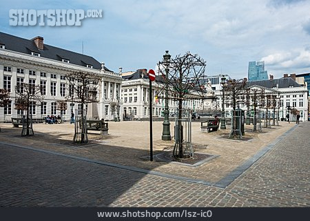 
                Brüssel, Martyrs' Square                   