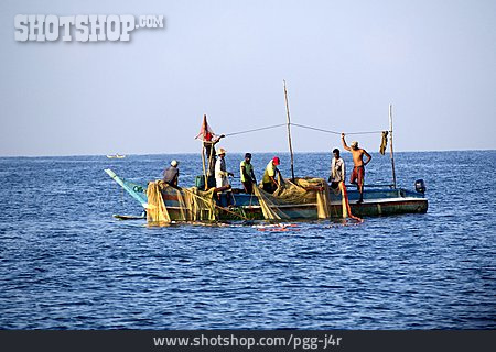 
                Sri Lanka, Krabbenfischer                   