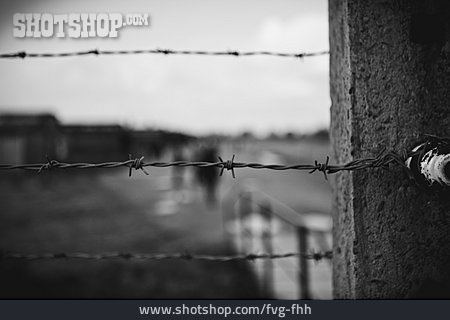 
                Stacheldraht, Holocaust, Gefangenschaft                   