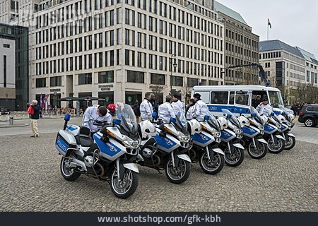 
                Berlin, Staatsbesuch, Polizisten                   