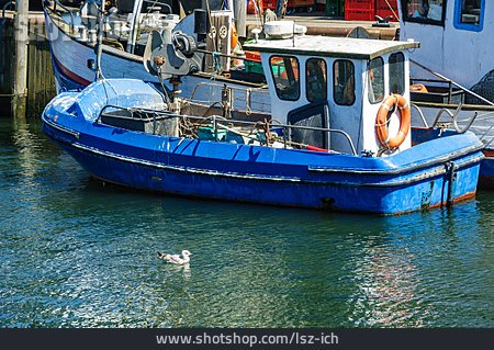 
                Warnemünde, Fischerboot, Fischkutter                   